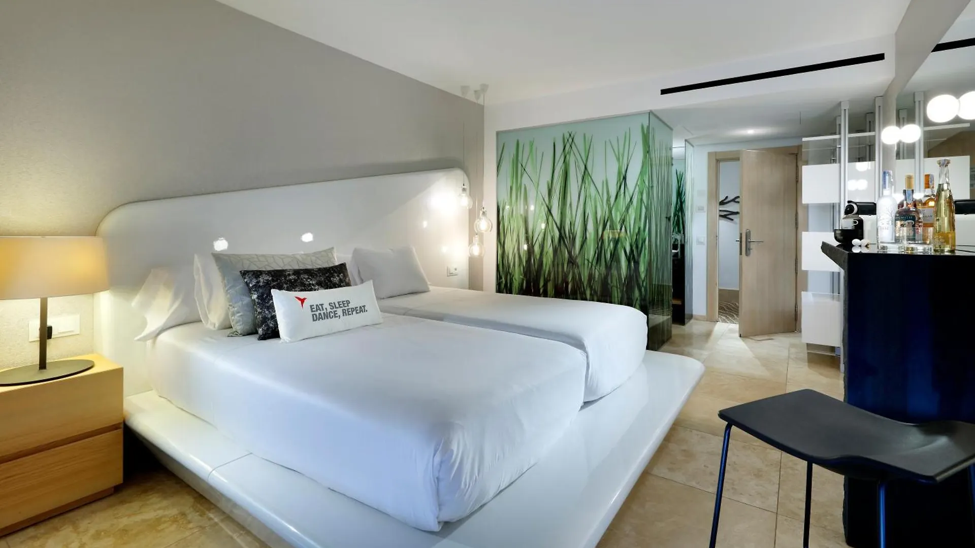 Ushuaia Ibiza Beach Hotel - Adults Only - Club Entrance Included Playa d'en Bossa
