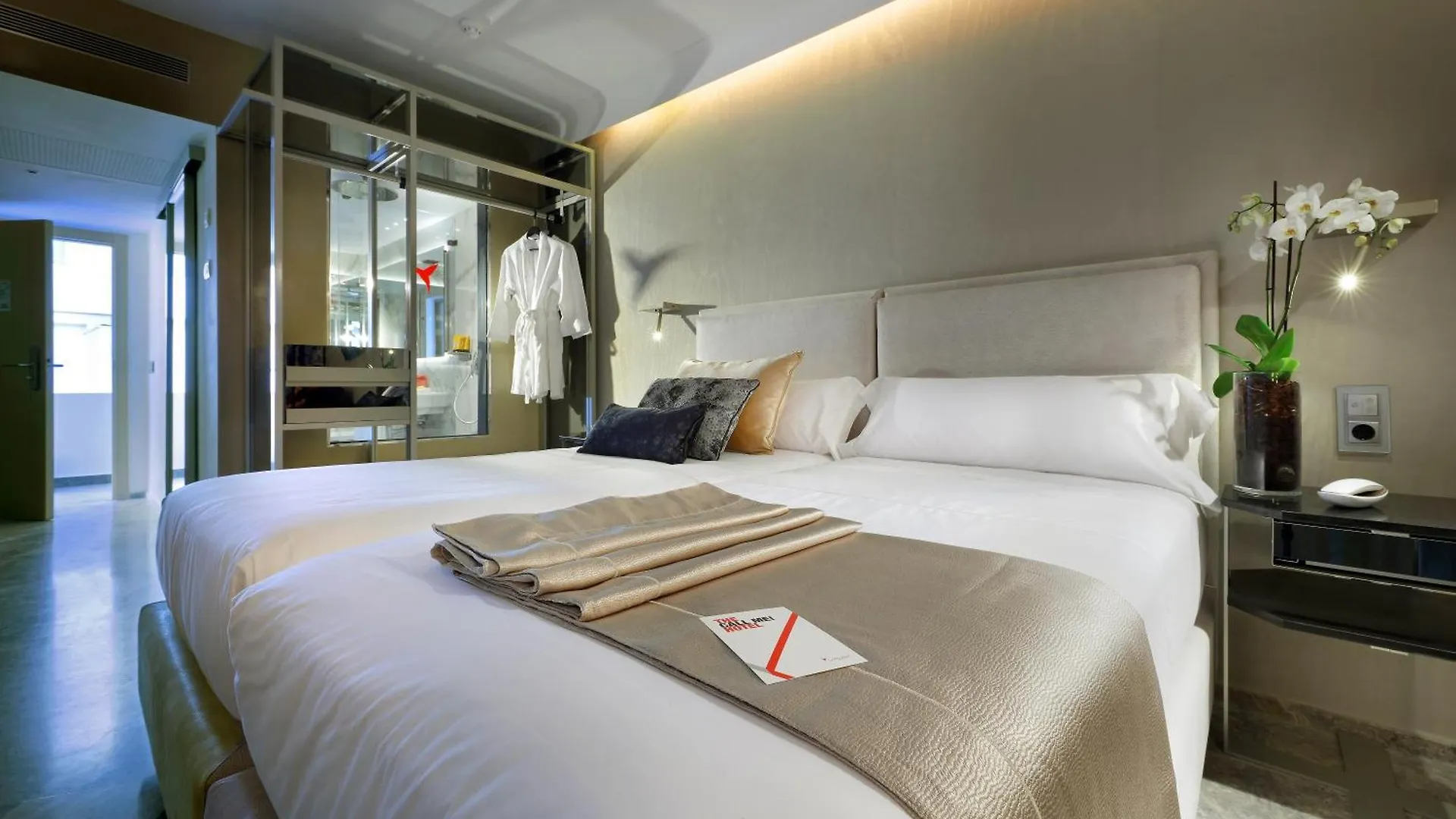 Ushuaia Ibiza Beach Hotel - Adults Only - Club Entrance Included Playa d'en Bossa 5*,