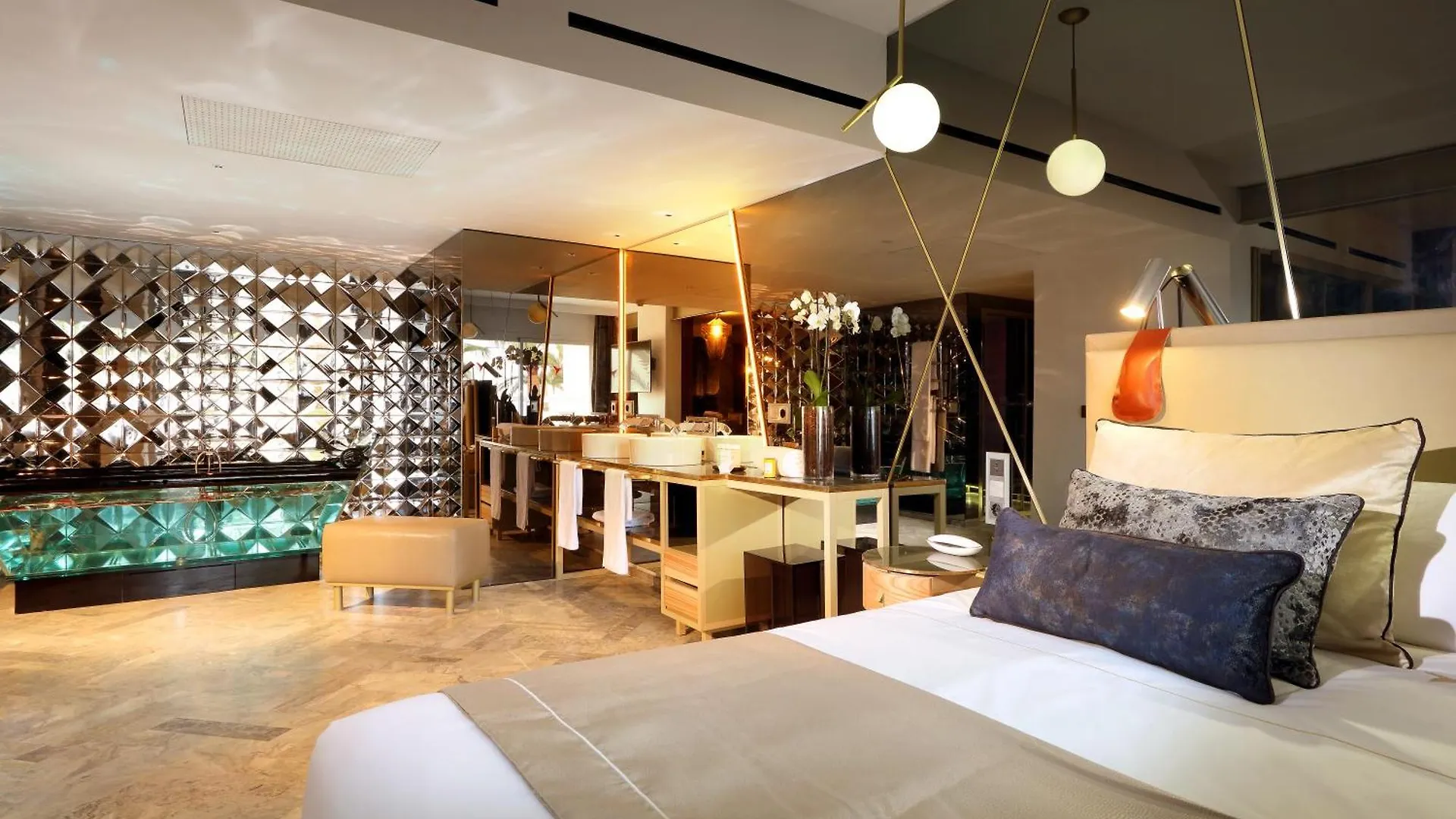 Ushuaia Ibiza Beach Hotel - Adults Only - Club Entrance Included Playa d'en Bossa