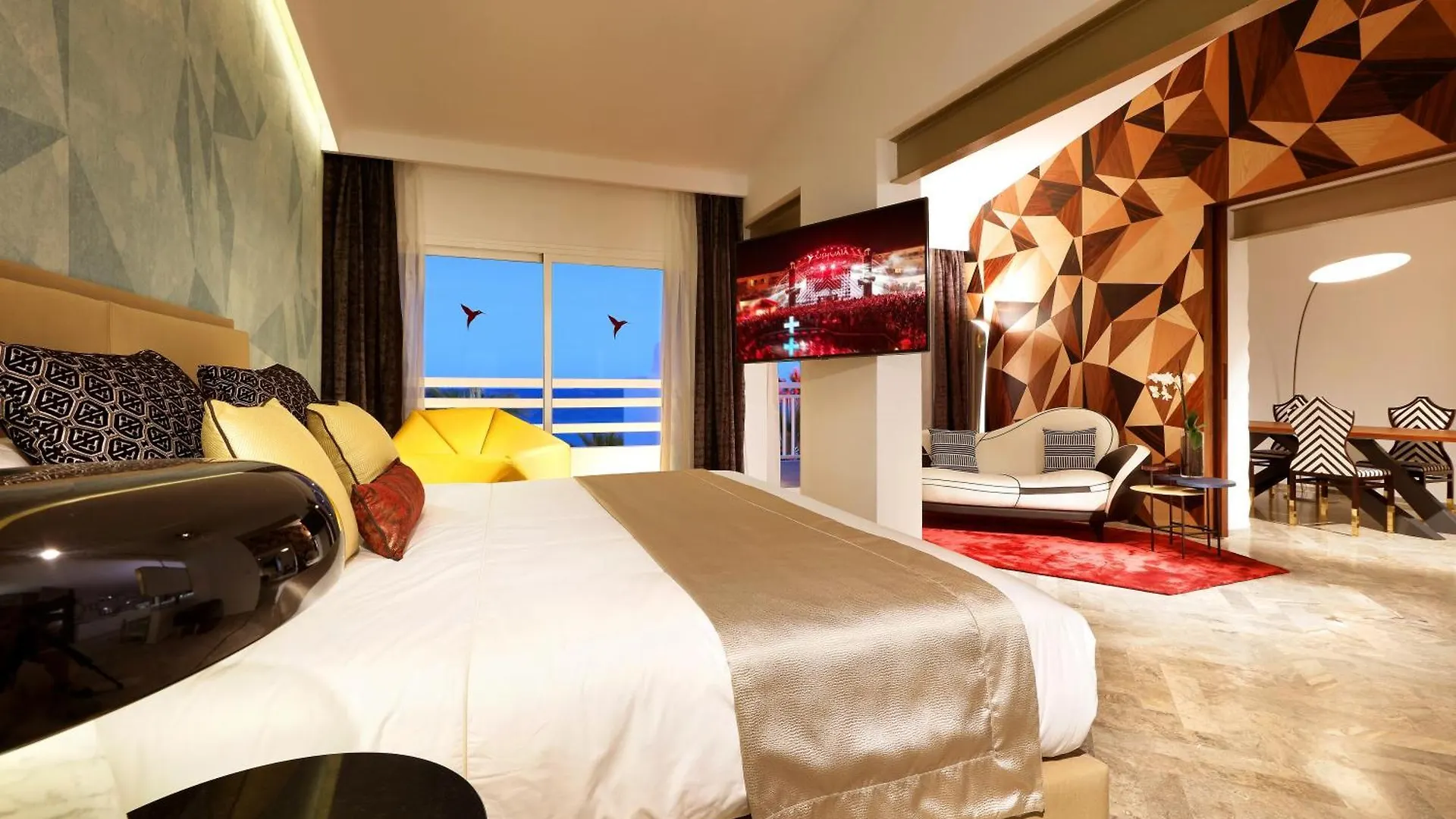 Ushuaia Ibiza Beach Hotel - Adults Only - Club Entrance Included Playa d'en Bossa